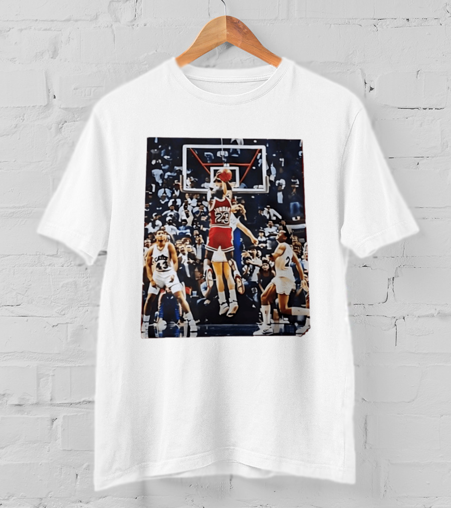Michael Jordan 23 Chicago Bulls Iconic Basketball Moment T-Shirt