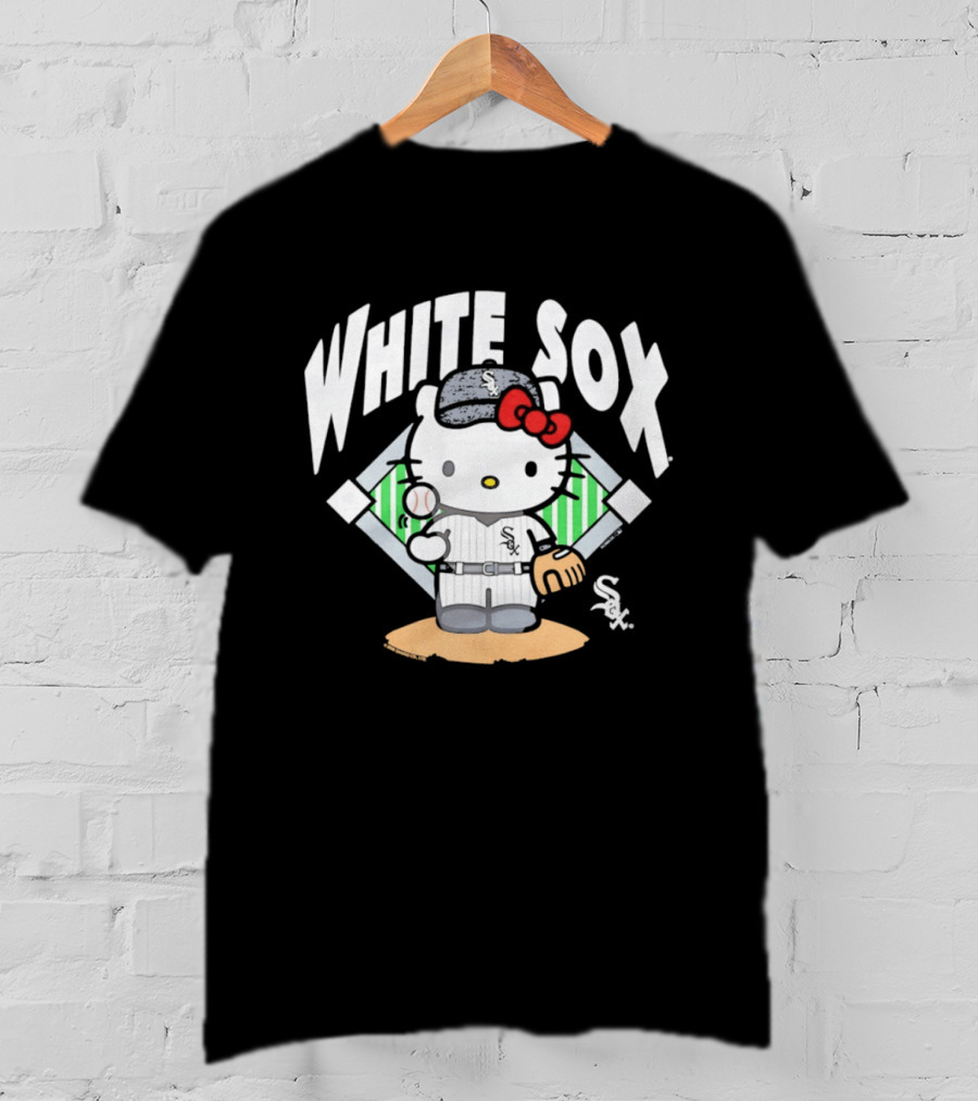 Hello Kitty Playing Baseball With Chicago White Sox T-Shirt