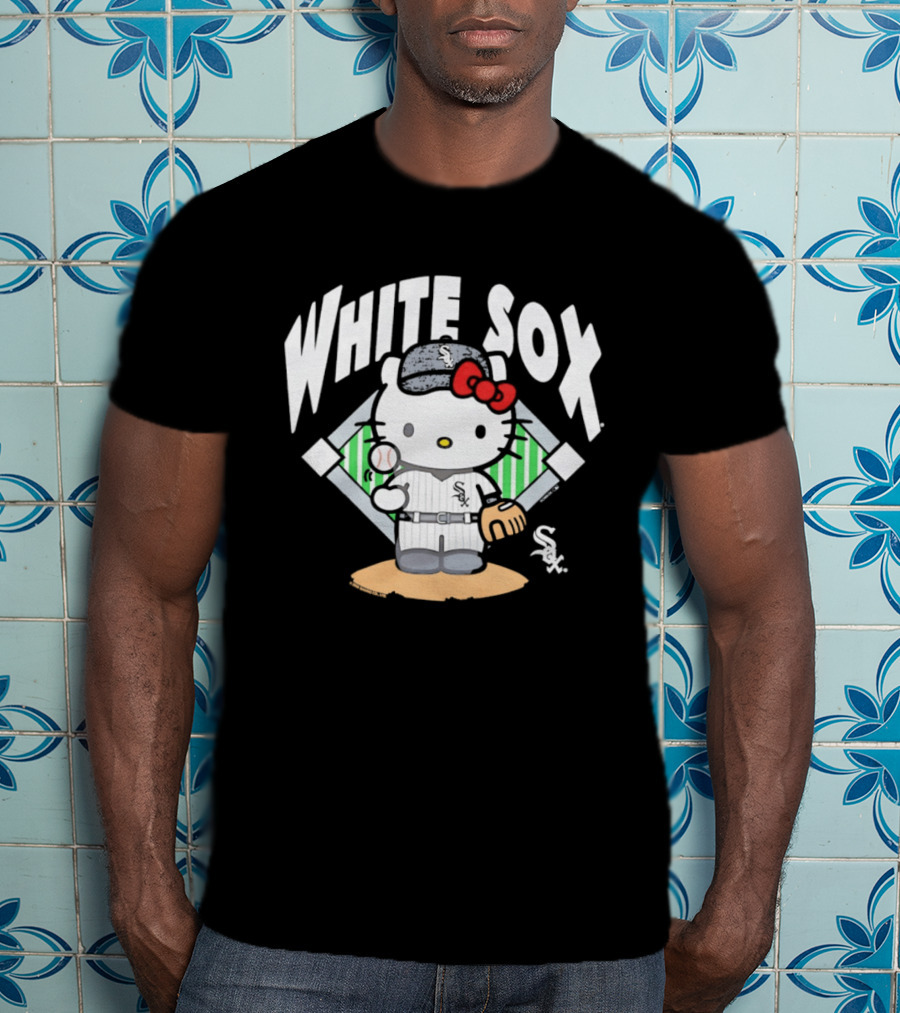 Hello Kitty Playing Baseball With Chicago White Sox T-Shirt