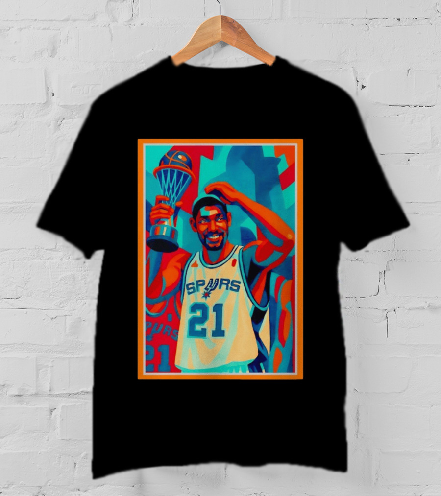 Tim Duncan San Antonio Spurs 21 Holding Trophy Victory Celebration T-Shirt
