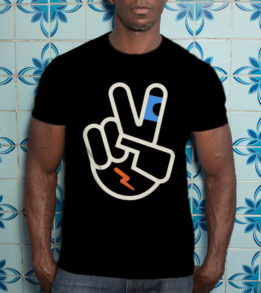 OKC Thunder Shai Gilgeous Alexander Peace Sign Celebration T-Shirt