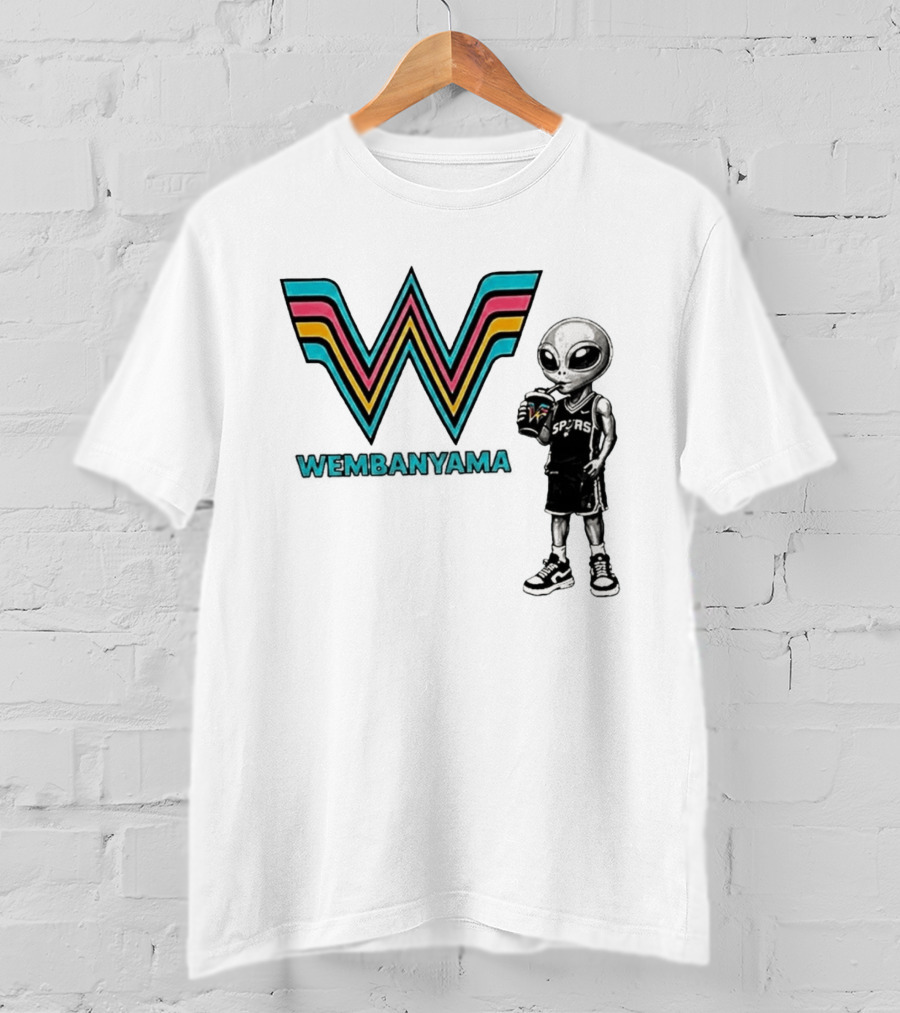 San Antonio Spurs Wembanyama Alien Drinking Spurs T-Shirt
