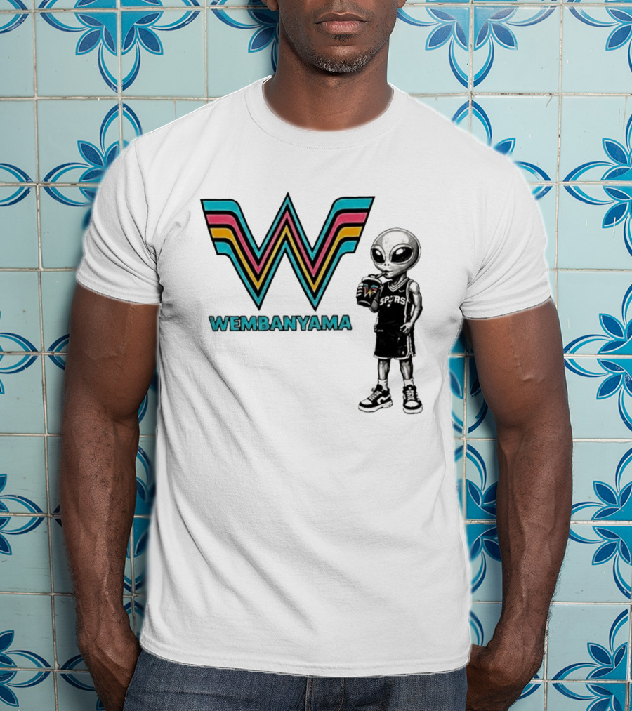 San Antonio Spurs Wembanyama Alien Drinking Spurs T-Shirt