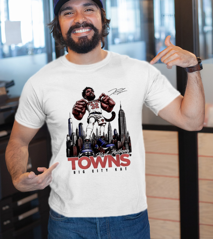 Karl Anthony Towns 32 Big City Kat NYC Skyline T-Shirt