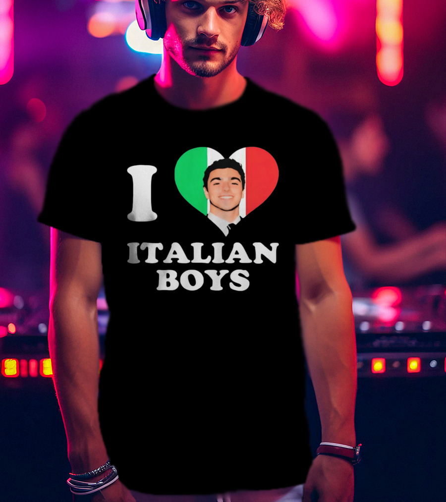 I Love Italian Boys Luigi Mangione Heart Flag T-Shirt