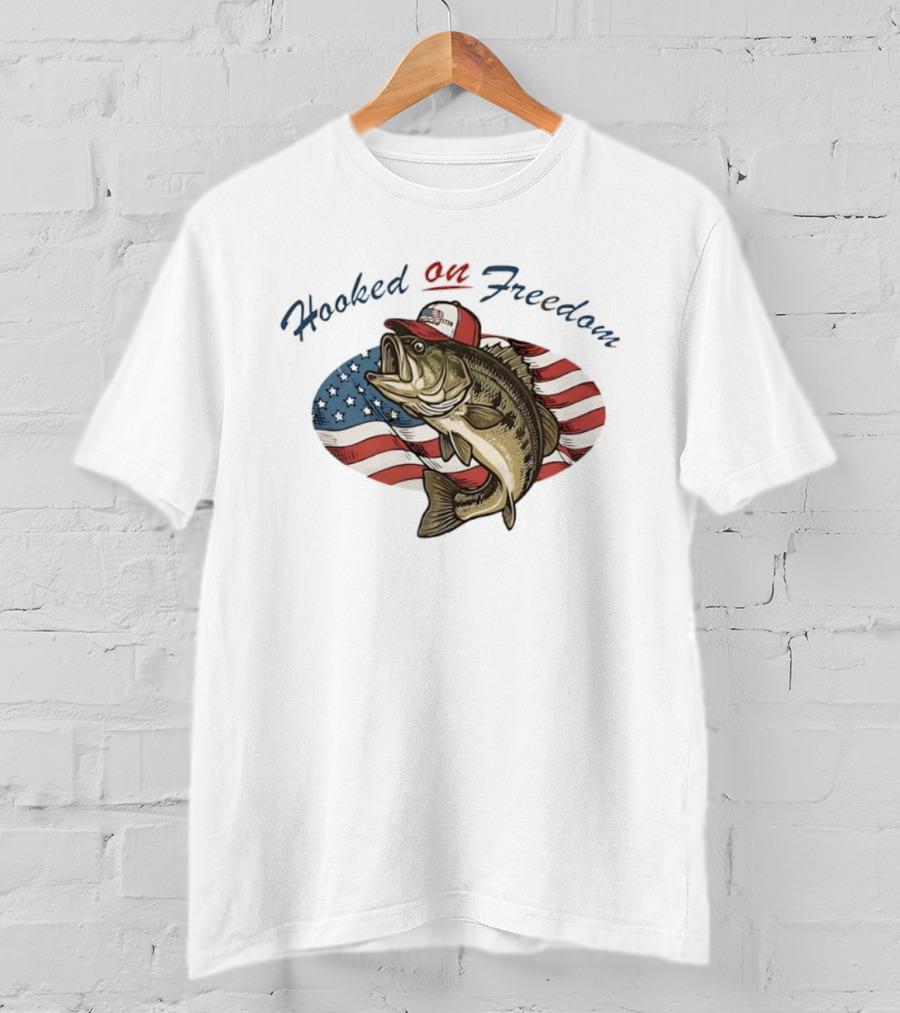 Hooked On Freedom American Flag 1776 250th Anniversary Bass Fish USA Hat Stars And Stripes T-Shirt