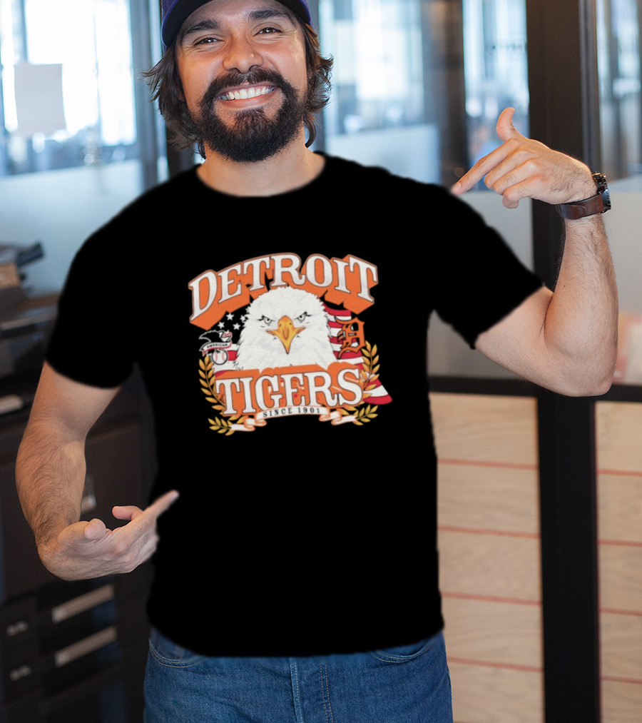 Detroit Tigers Eagle Emblem With American Flag And Stars T-Shirt