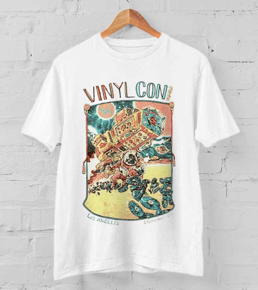VinylCon 2026 Los Angeles August 22 23 Astronaut Carrying Boom Box With Flying Records Event T-Shirt
