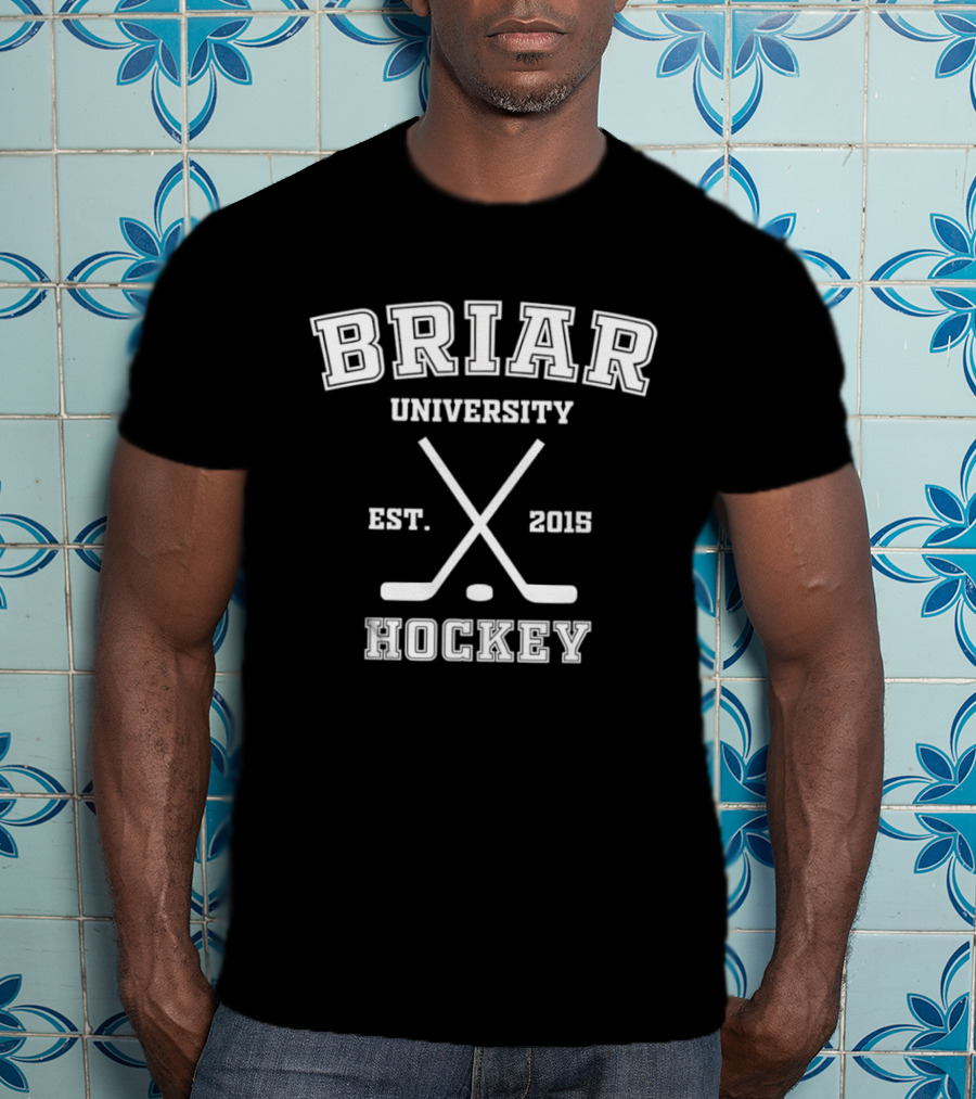 Briar University Hockey Est 2015 Crossed Sticks Sports Team T-Shirt