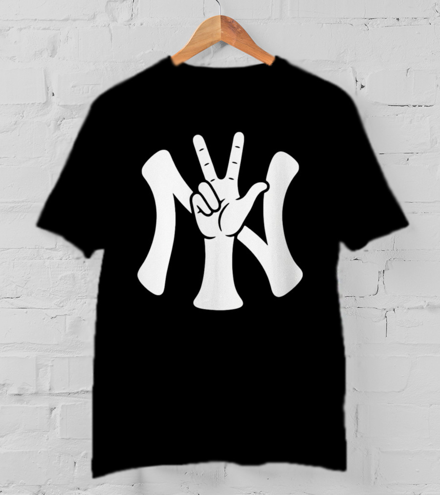 New York Yankees MLB Street Peace Hand Symbol 2026 T-Shirt