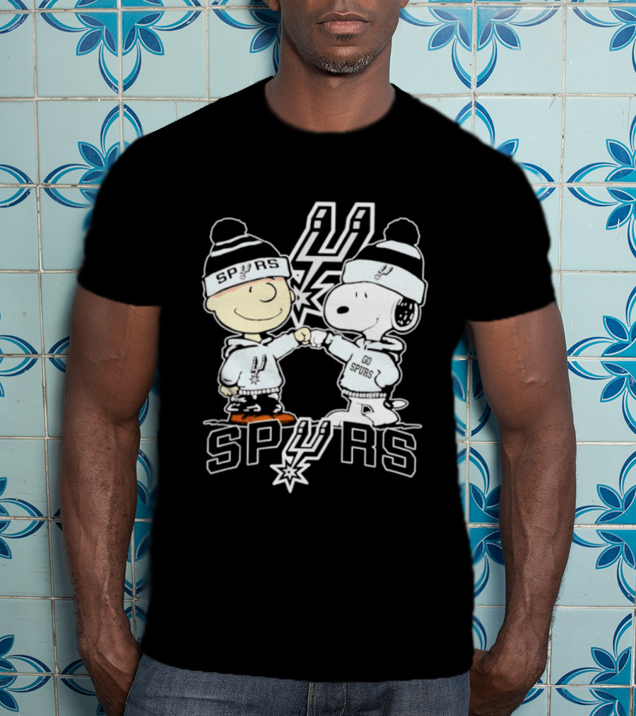 Peanuts Charlie Brown Snoopy San Antonio Spurs Fist Bump Spurs T-Shirt