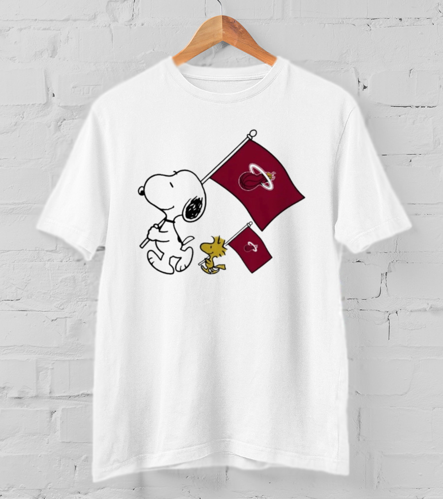 Miami Heat Snoopy Woodstock Miami Heat Flags T-Shirt