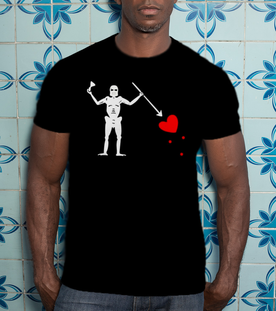 Skeleton With Spear And Heart Symbol Edward Blackbeard Teach T-Shirt