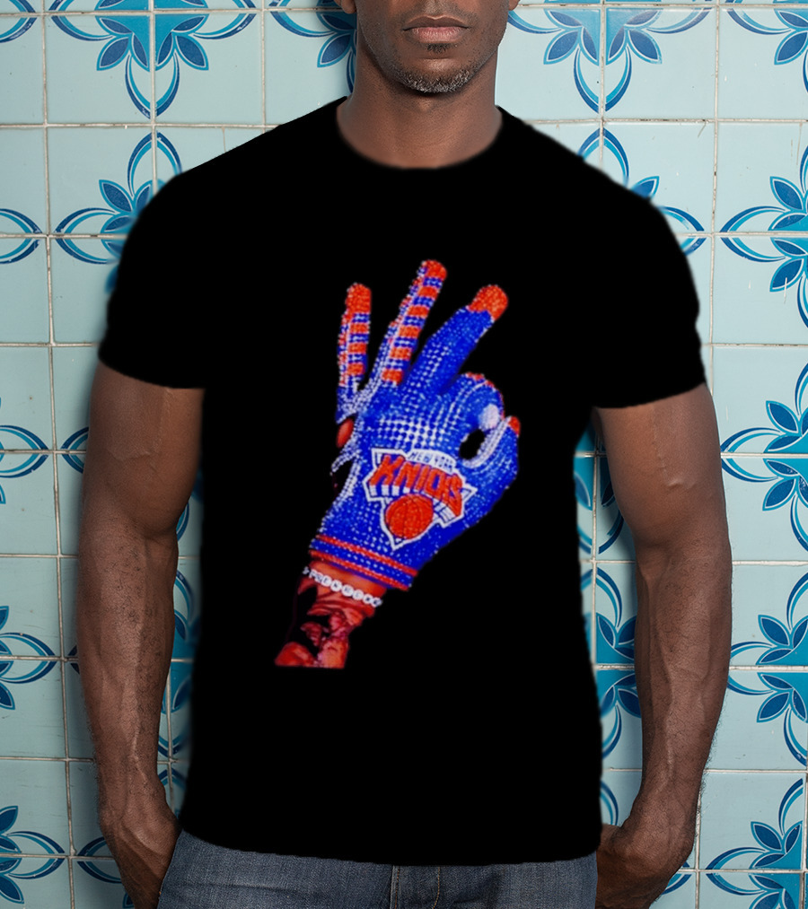 New York Knicks NBA Frenchoo Basketball Fan Glove T-Shirt