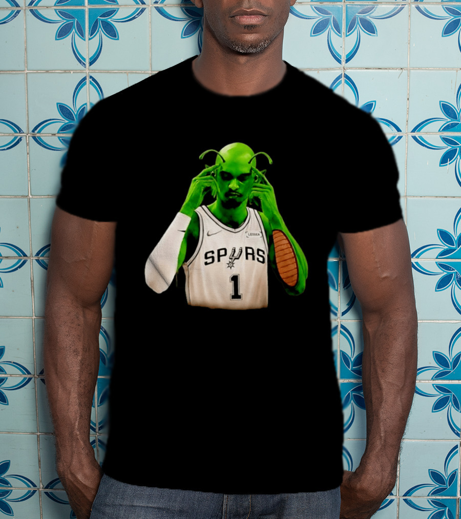 Keldon Johnson Piccolo Crossover San Antonio Spurs NBA 1 Ledger T-Shirt