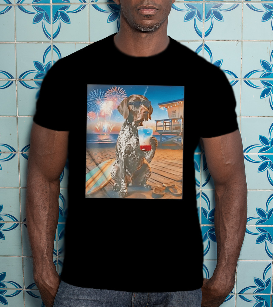 German Shorthaired Pointer Fourth Of July Fireworks Beach Party Surfboard Scene T-Shirt