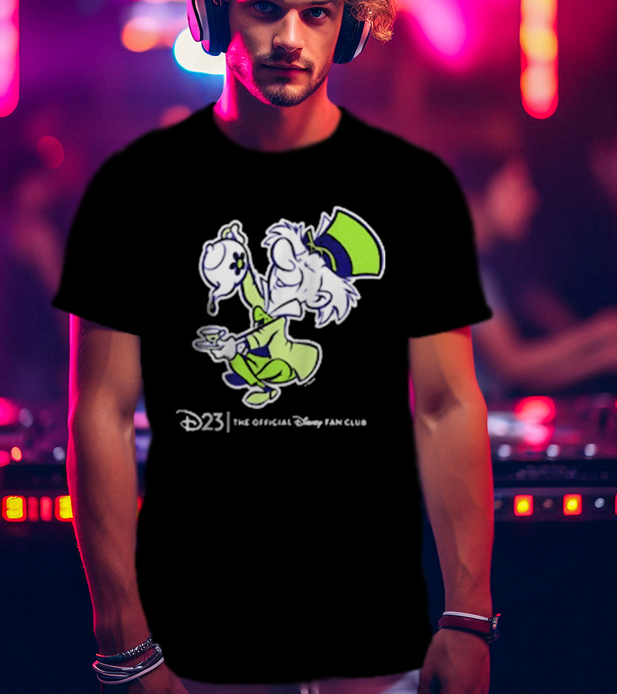 Miss Piggy Has Her Own Standard T-Shirt