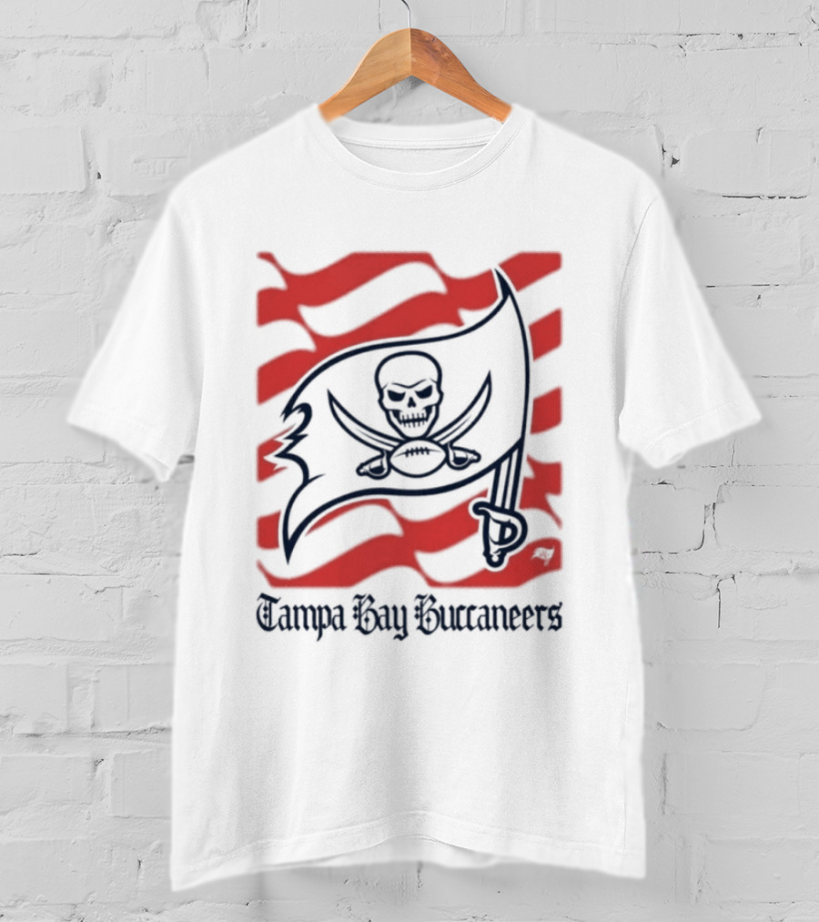 Tampa Bay Buccaneers Flag Skull And Cross Swords T-Shirt