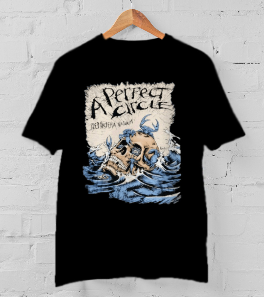 A Perfect Circle Skull Red Bacteria Vacuum Oceanic T-Shirt