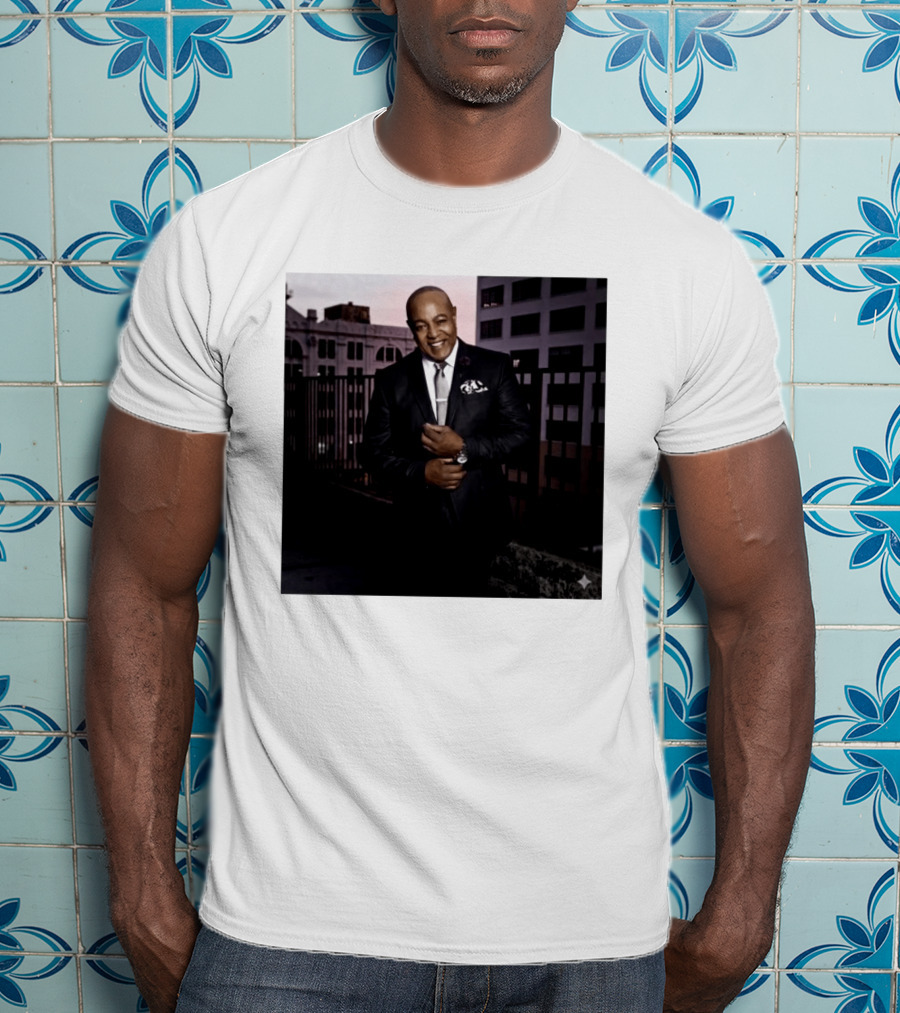 Peabo Bryson Soul Singer Known As The Voice Of Love Dies At 75 T-Shirt