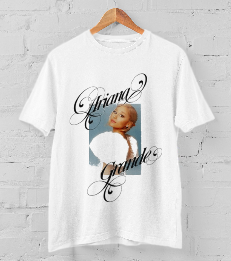 Ariana Grande Vintage Inspired Photo Aesthetic T-Shirt