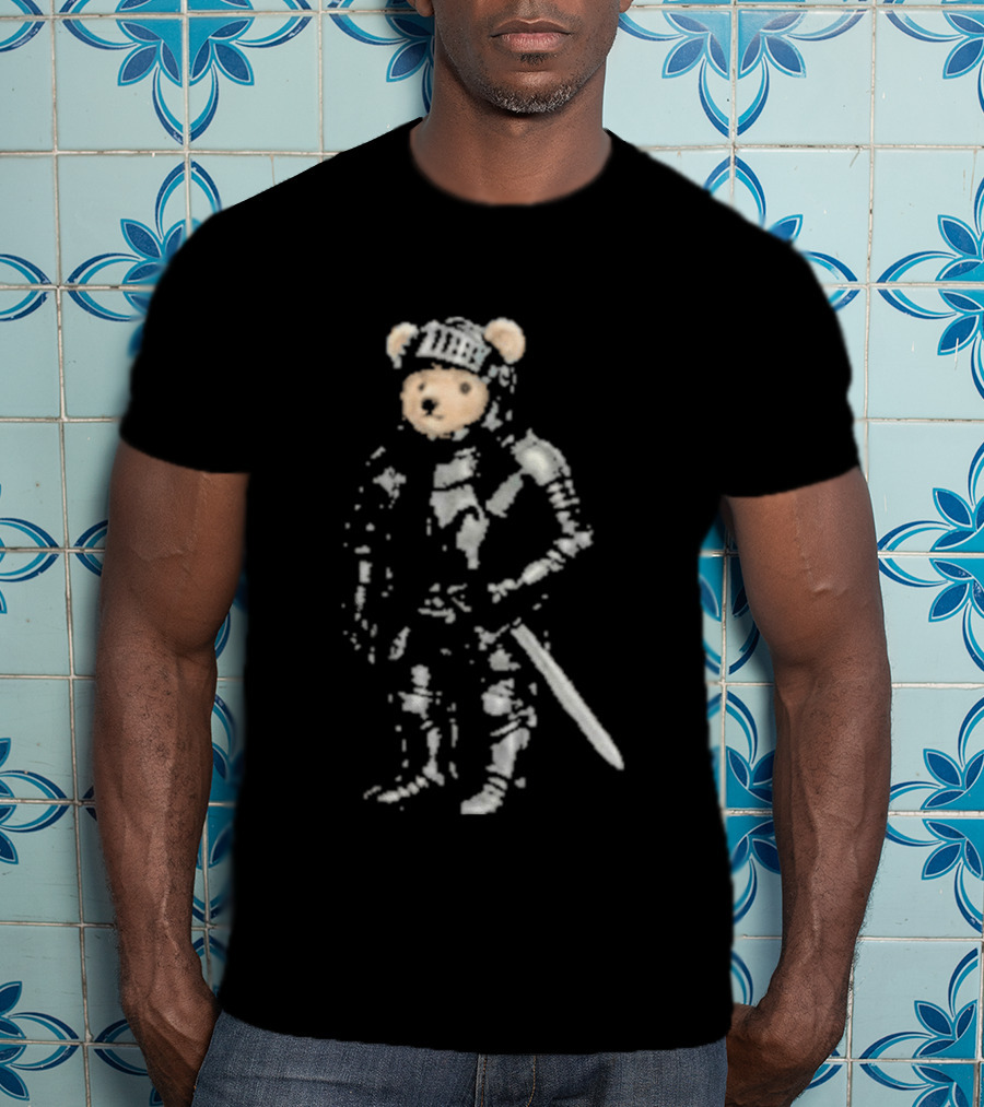 8Thwndr Armored Bear Knight With Sword T-Shirt