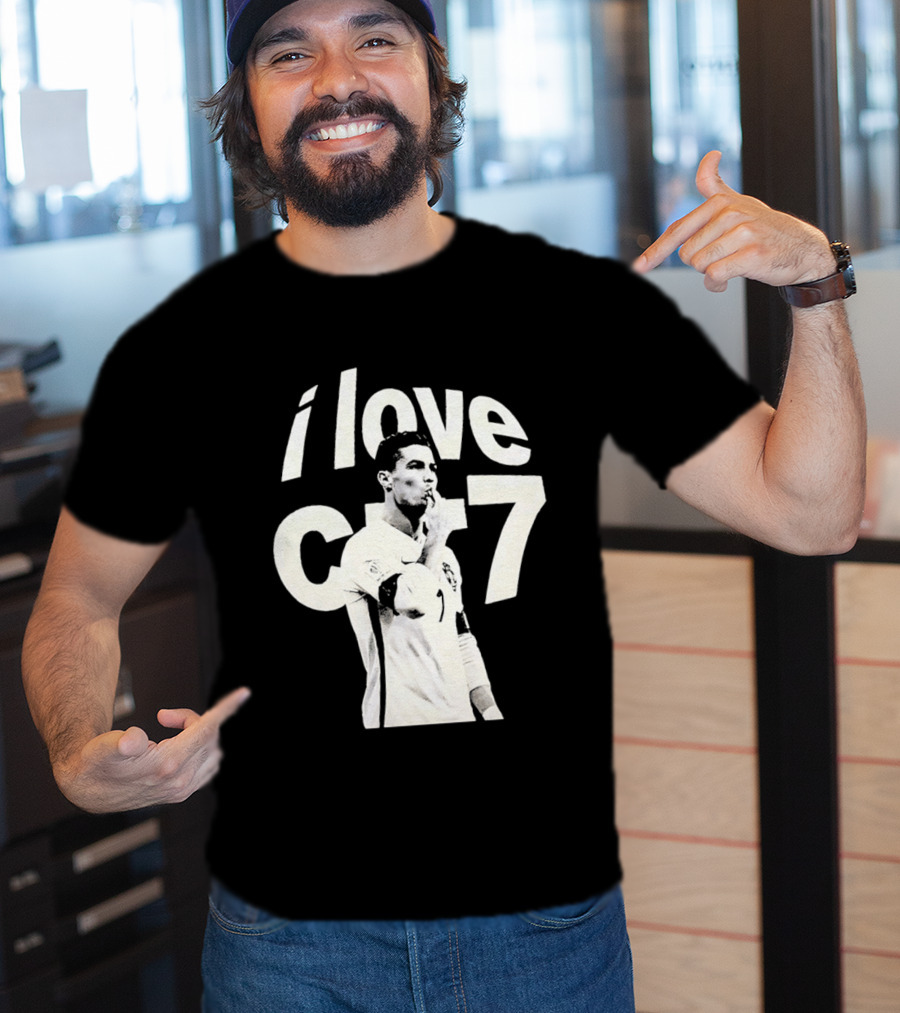 Cristiano Ronaldo I Love CR7 Image Al Nassr GOAT T-Shirt