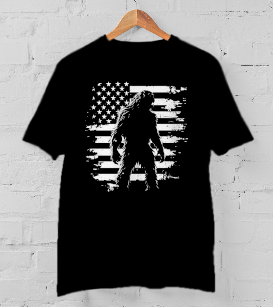 Bigfoot Sasquatch American Flag Independence Day Stars And Stripes T-Shirt