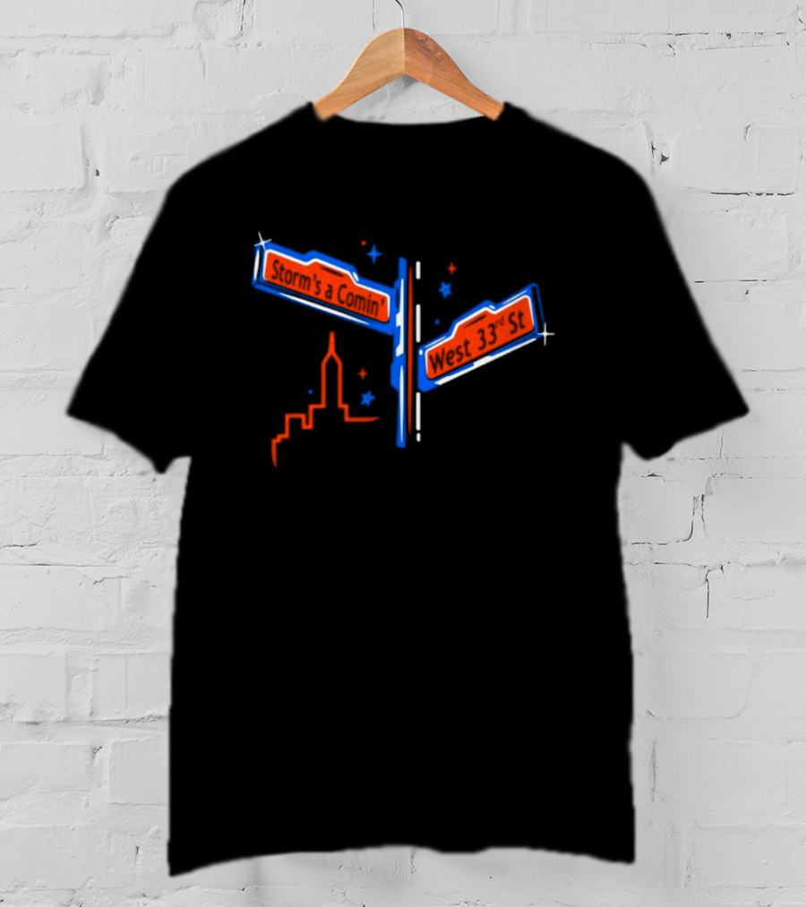 New York Knicks Storm's A Comin West 33rd St Basketball City Skyline T-Shirt