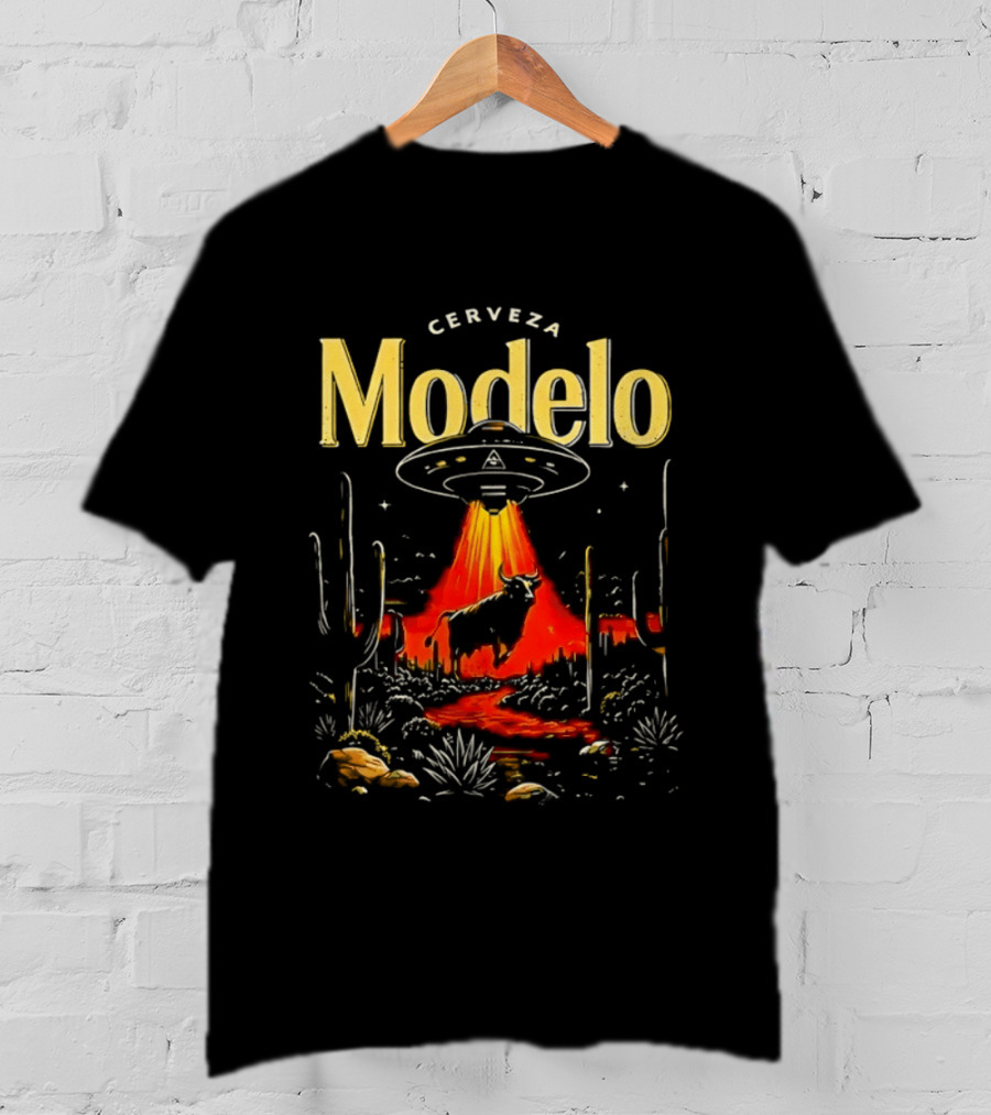 Cerveza Modelo UFO Beam Abduction Desert Scene T-Shirt