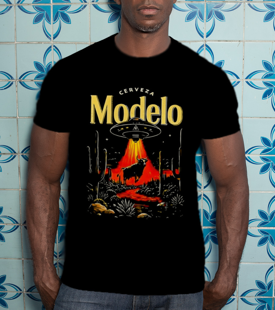 Cerveza Modelo UFO Beam Abduction Desert Scene T-Shirt