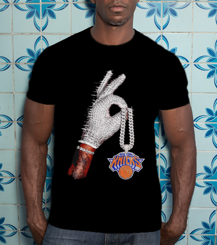 New York Knicks Iceman Glove Chain Basketball Fashion T-Shirt