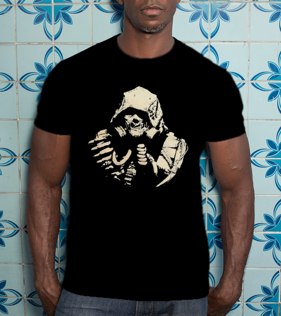 Arkham Scarecrow Gas Mask Hooded T-Shirt