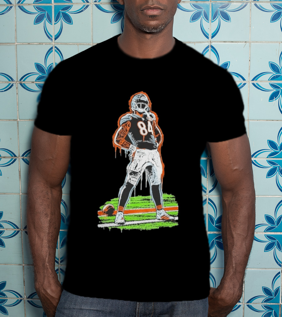 Chicago Bears Number 84 NFL Player Artwork Football Team Fan T-Shirt