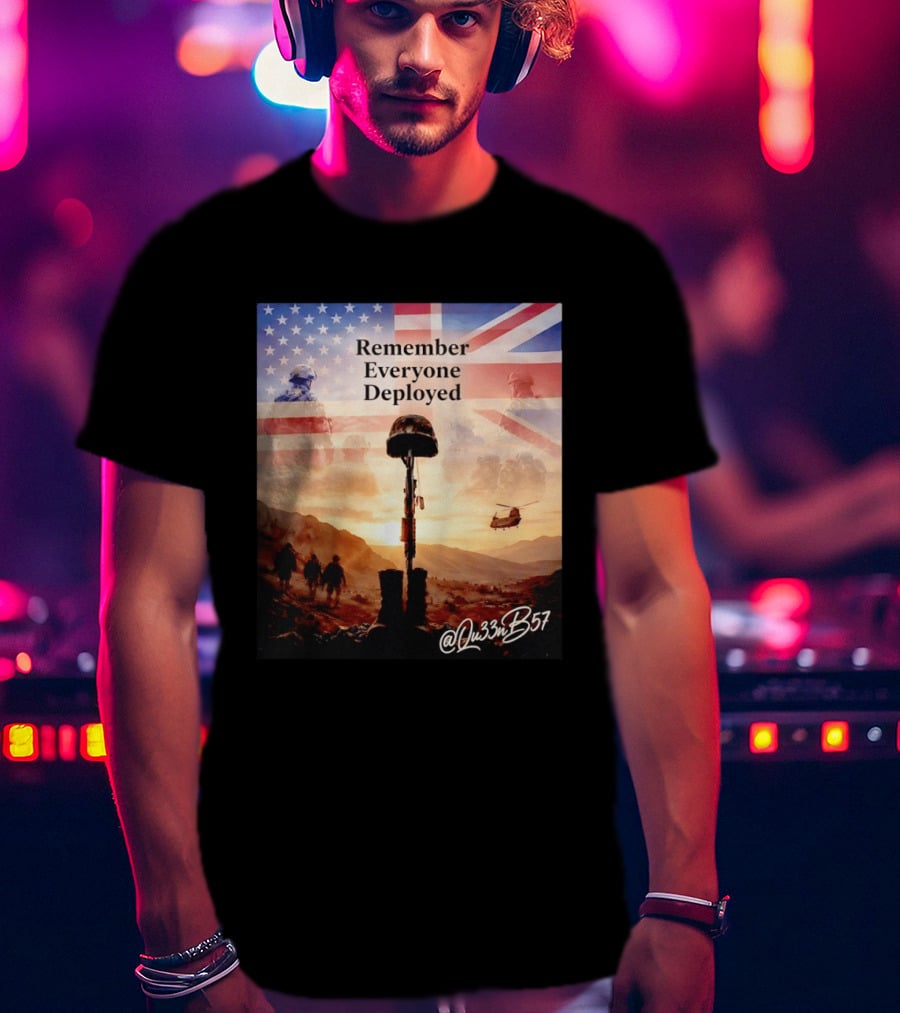 United States United Kingdom Remember Everyone Deployed Chinook Helicopter T-Shirt