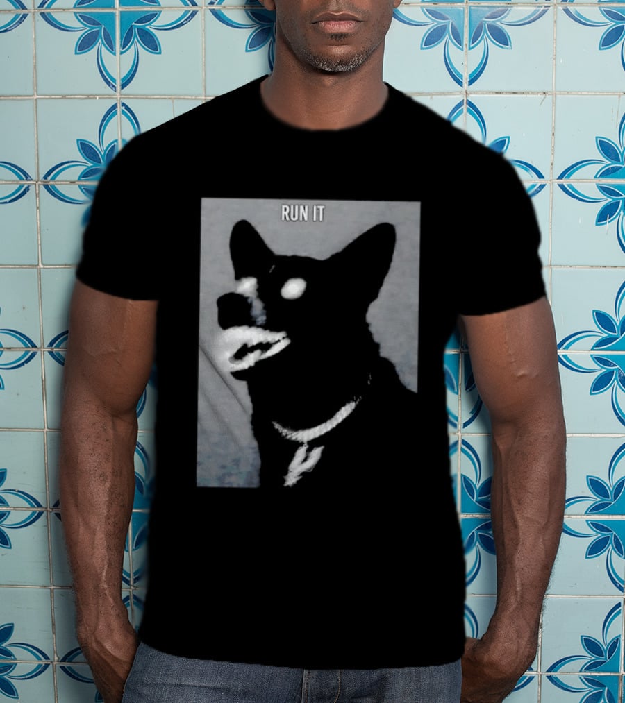 Run It Black Dog Diamond Grill Spurs Pendant T-Shirt