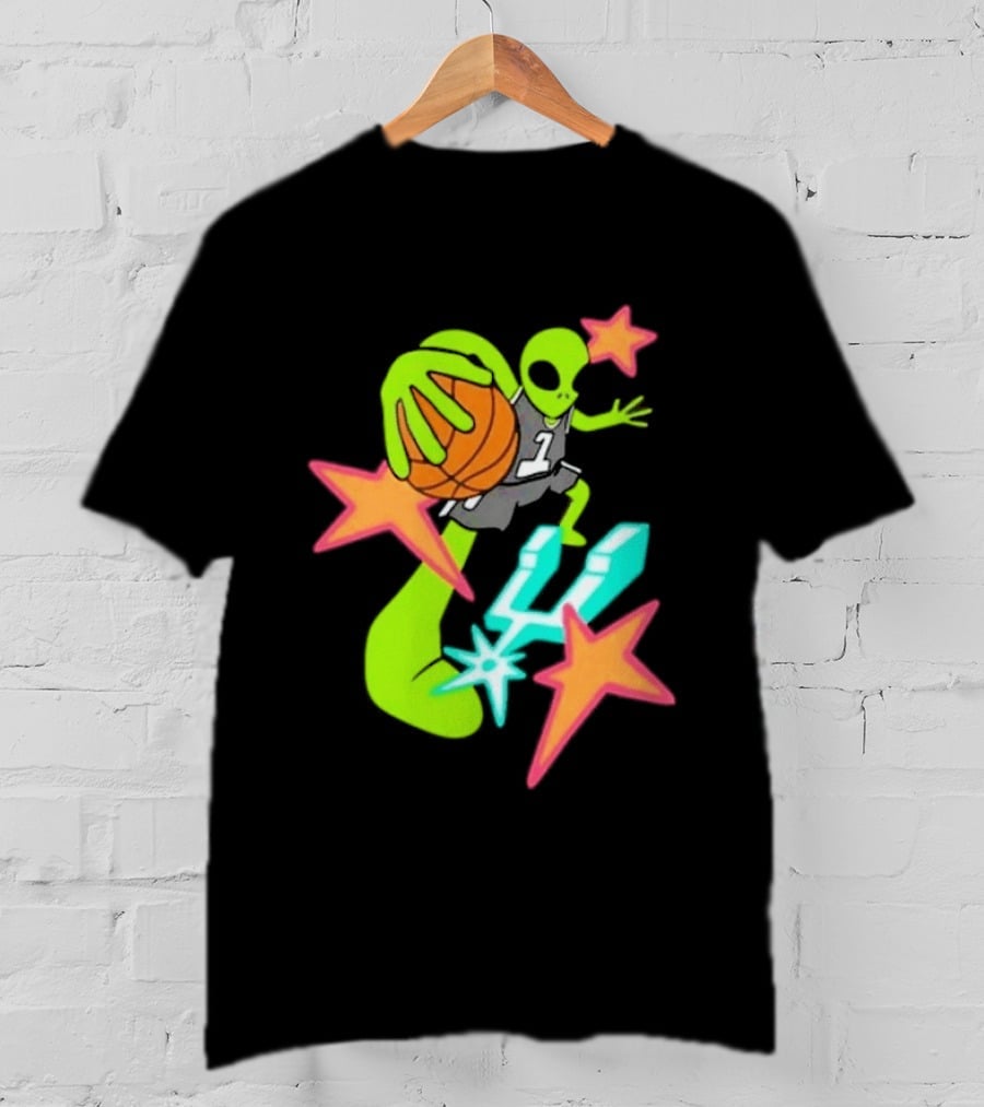 Victor Wembanyama Spurs Alien Basketball Dunk With Stars And Number 1 Jersey T-Shirt