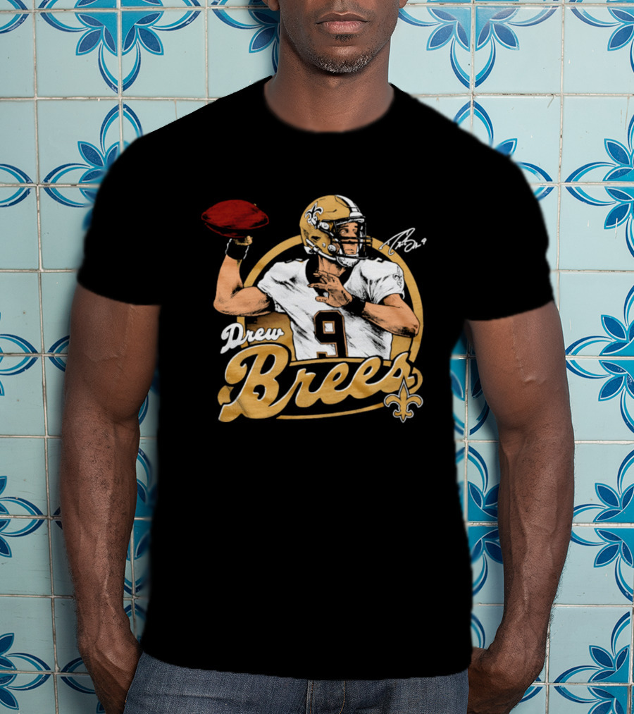 Drew Brees New Orleans Saints Quarterback Number 9 Classic Sports Fan Collector's Item T-Shirt