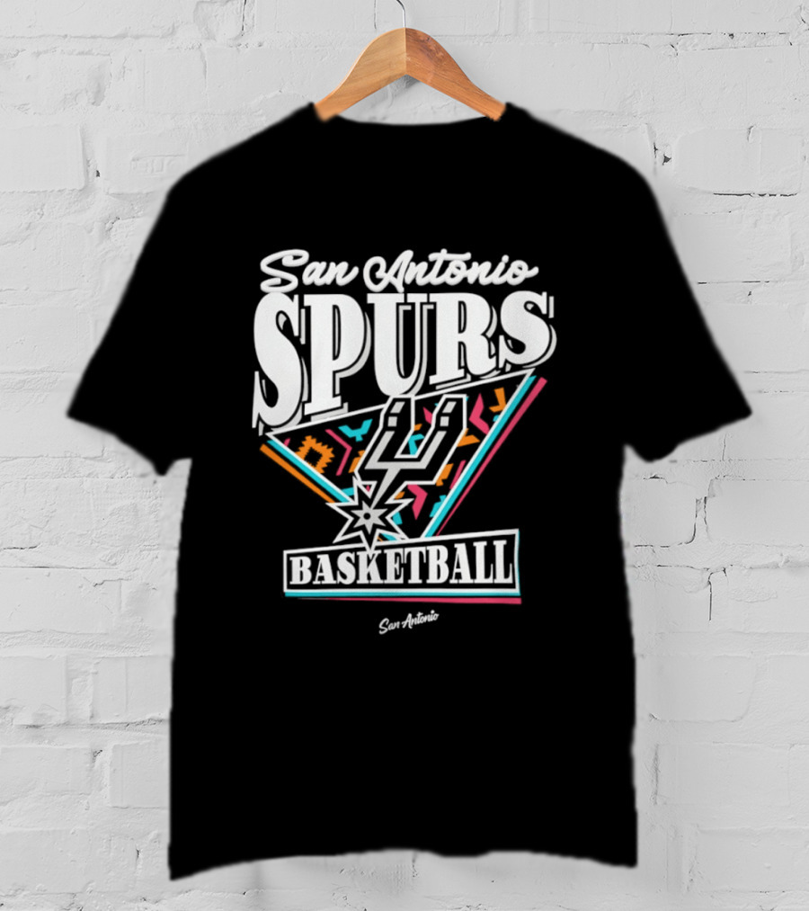 San Antonio Spurs 90s Basketball T-Shirt