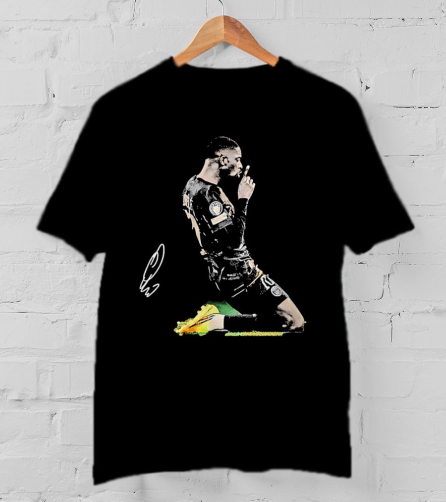 Paris Saint Germain Ousmane Dembele Celebration On One Knee T-Shirt
