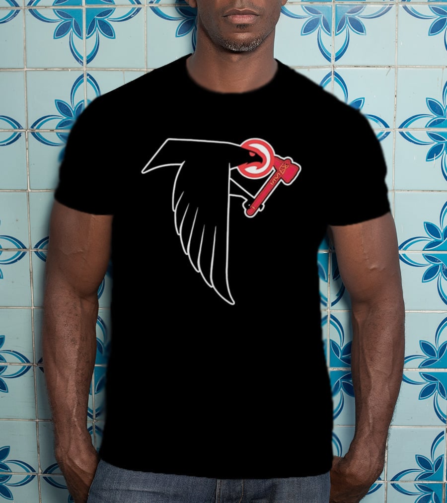 Atlanta Falcons Bird Holding Tomahawk Axe T-Shirt