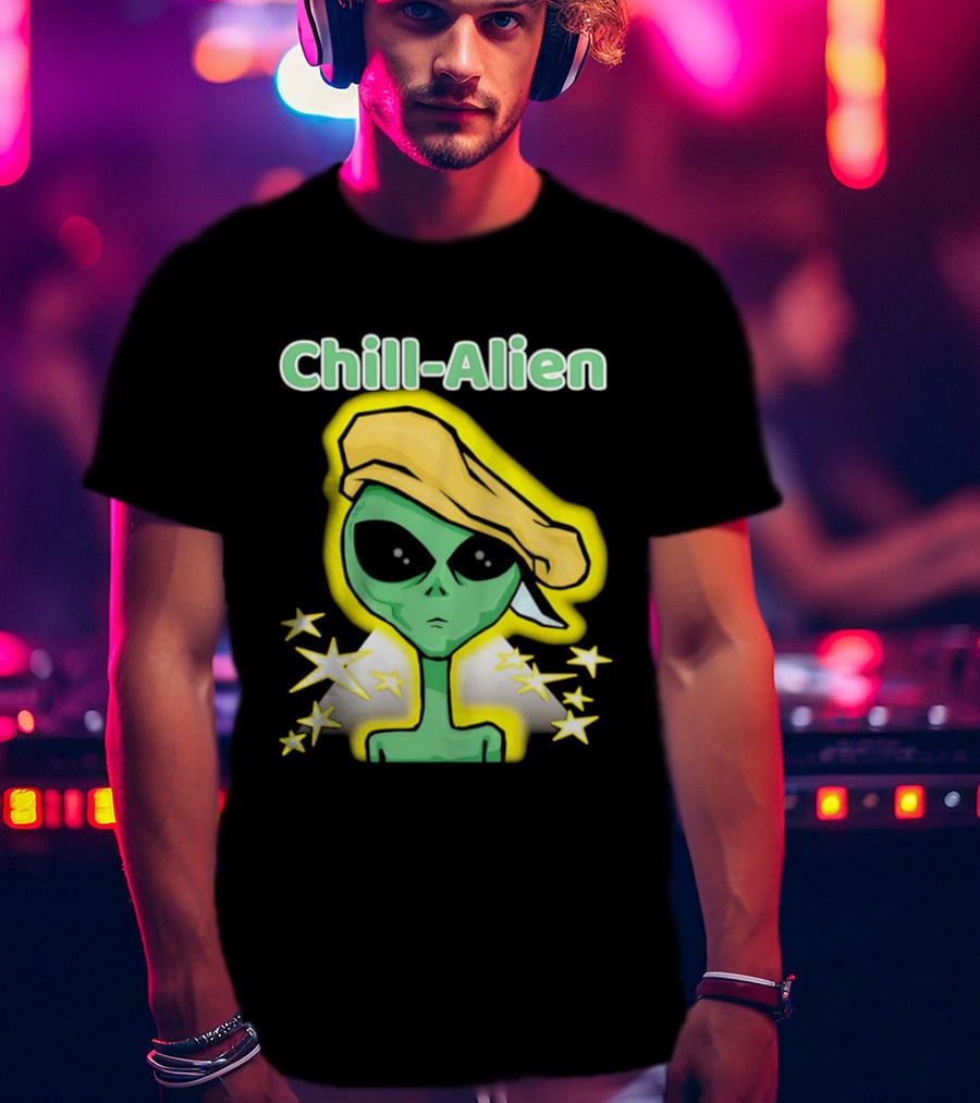 Chill Alien Beret Hat Stars Glow T-Shirt