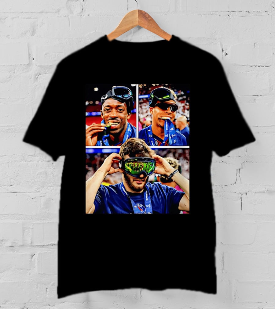 Paris Saint Germain Champions Celebration With Medals And Goggles T-Shirt