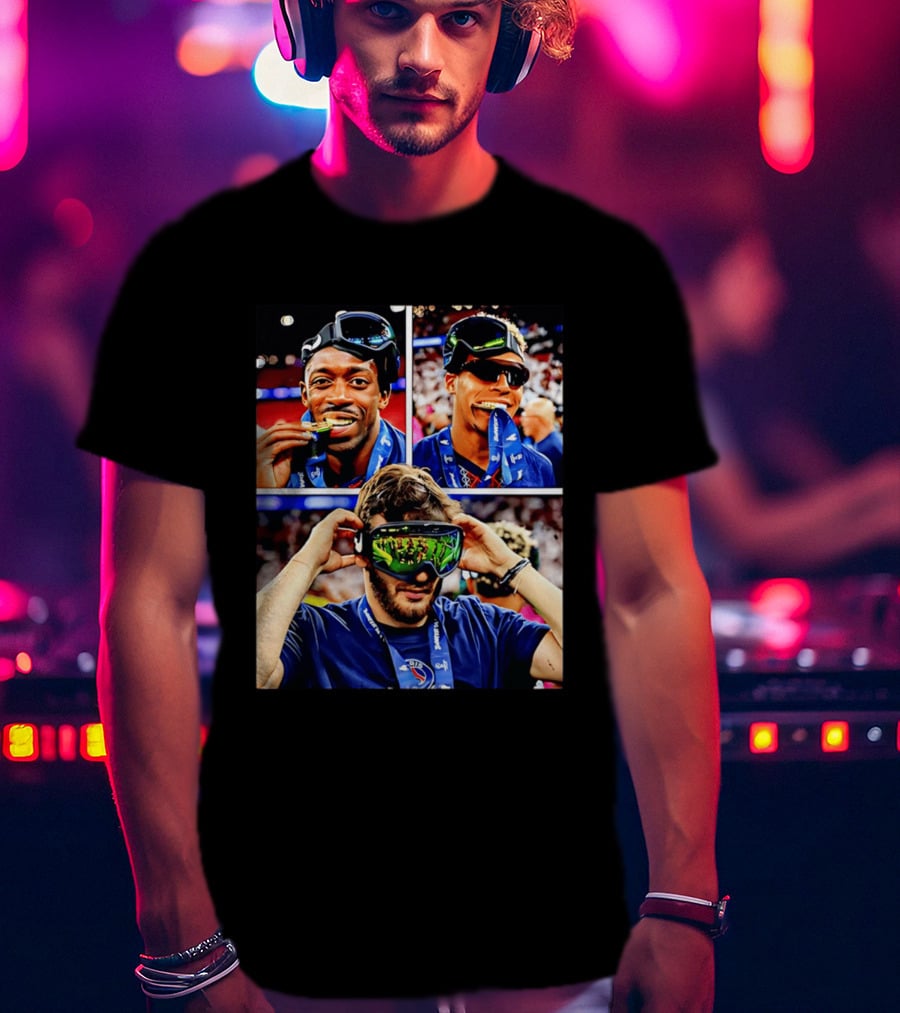 Paris Saint Germain Champions Celebration With Medals And Goggles T-Shirt
