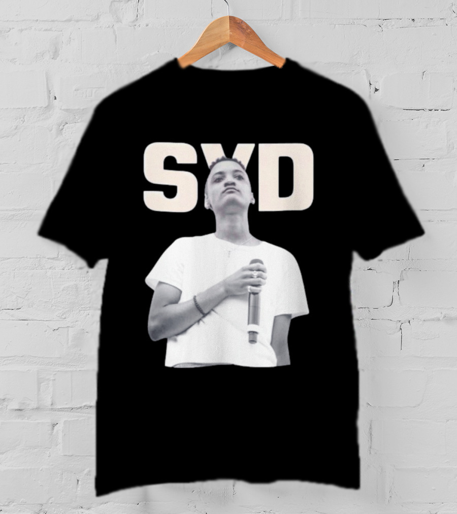 SYD Sydney Bennett Microphone Performance T-Shirt