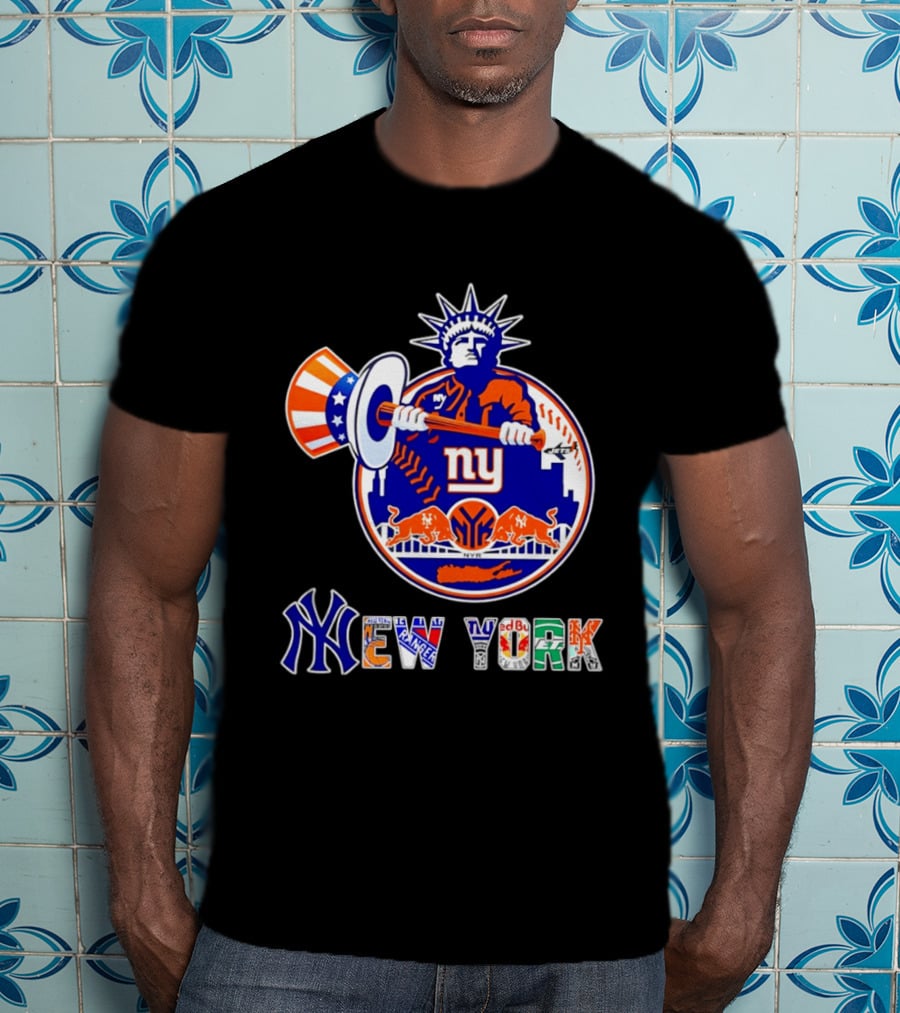 NY Yankees Mets Knicks Rangers Giants Statue Of Liberty New York Sports T-Shirt