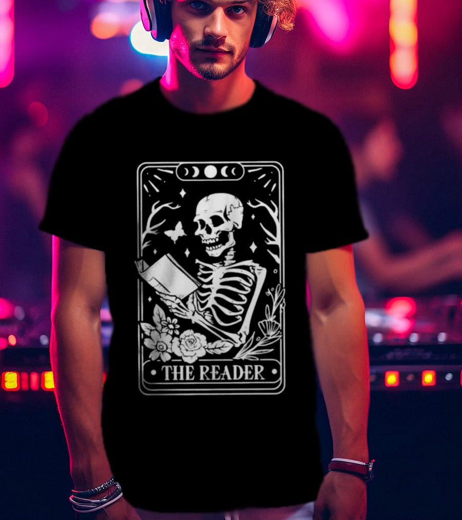 The Reader Skeleton Book Moon Phases Floral Tarot Card T-Shirt