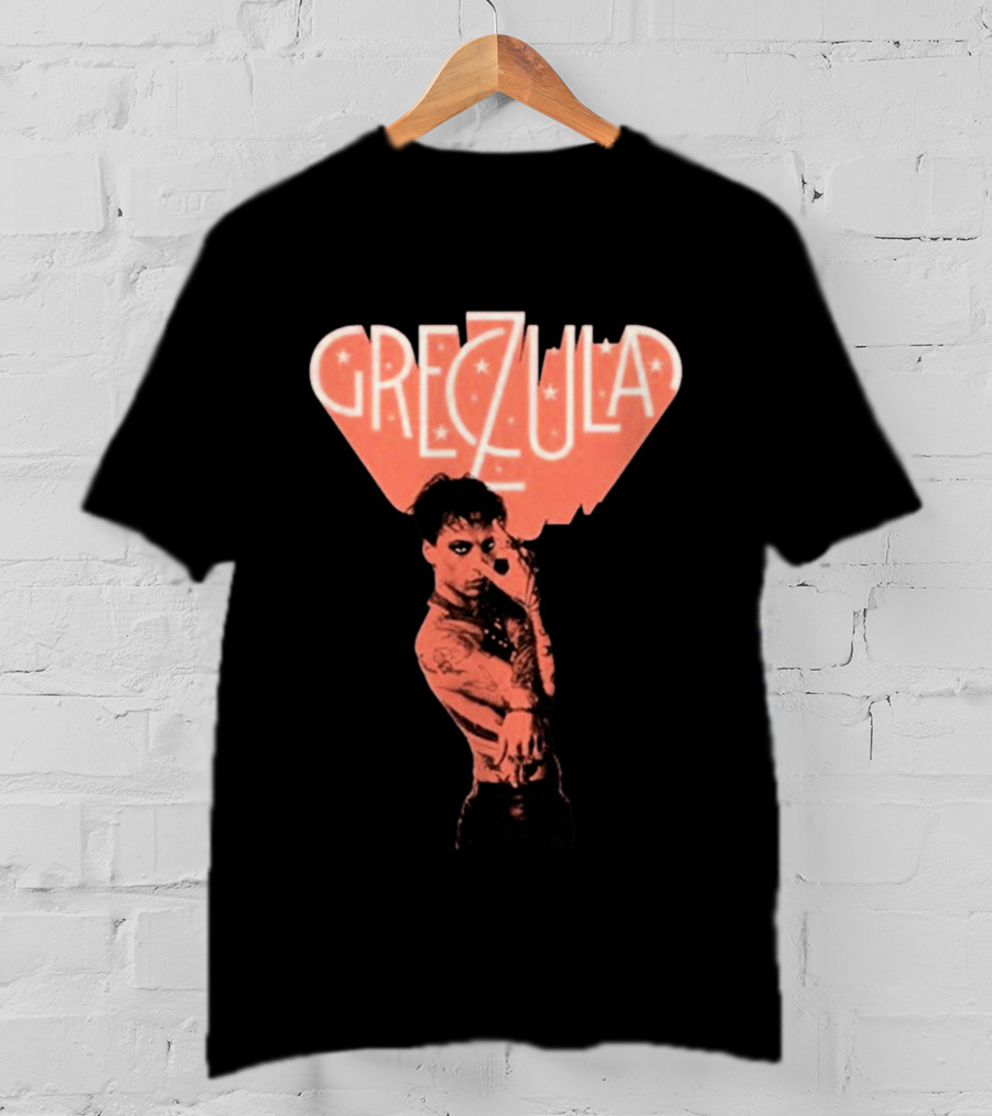 Greczula Tour Tattooed Performer With Edgy T-Shirt