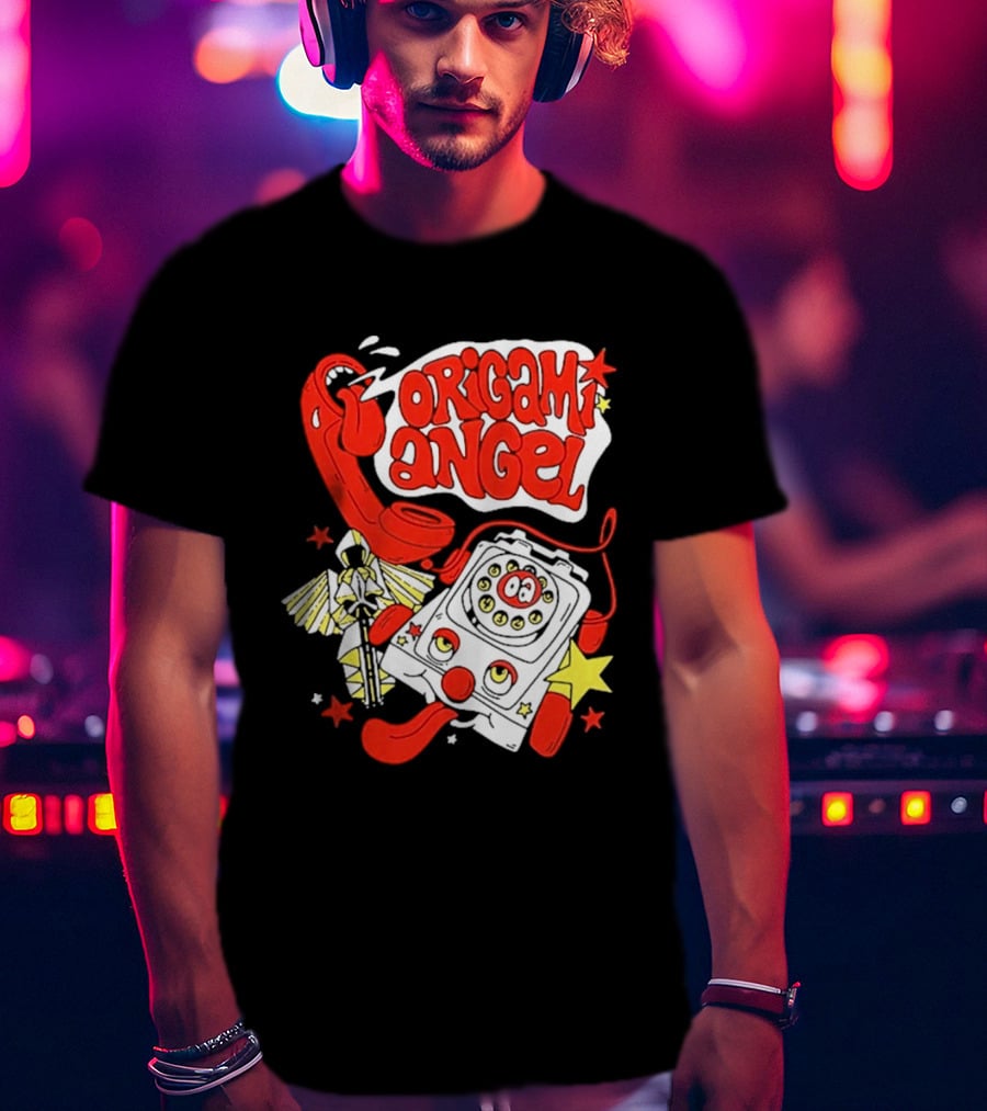 Origami Angel Retro Phone Illustration With Stars And Wings T-Shirt