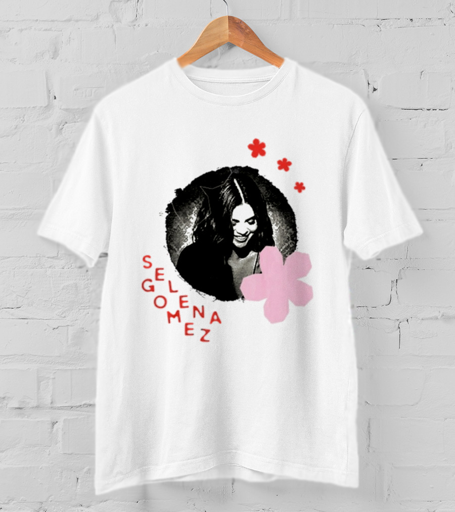 Selena Gomez Smile With Pink Paper Flower And Red T-Shirt